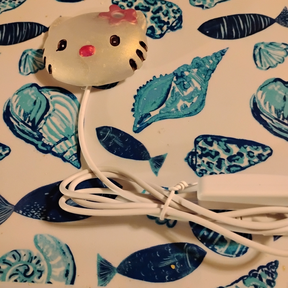 Cute Cream Light